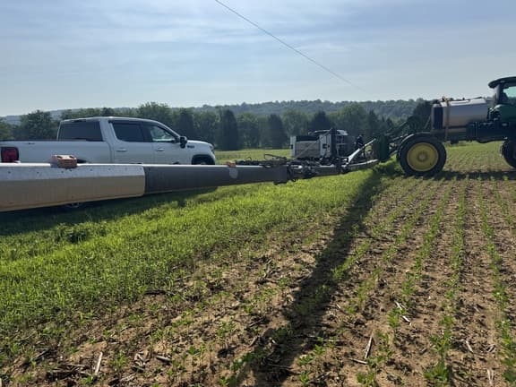 Image of John Deere R4030 equipment image 2