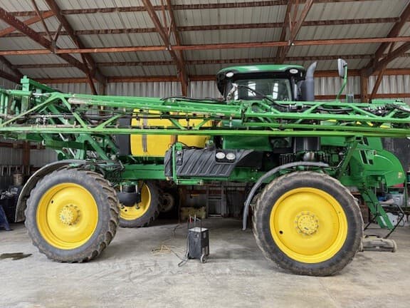 Image of John Deere R4030 equipment image 2