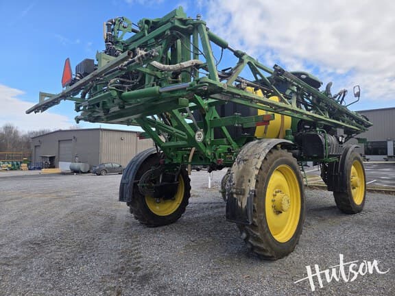 Image of John Deere R4030 equipment image 1