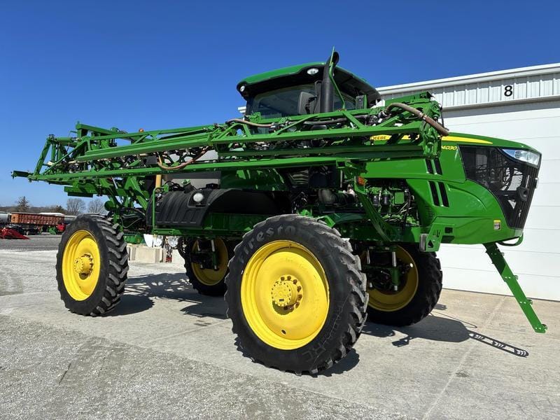 2018 John Deere R4030 Equipment Image0