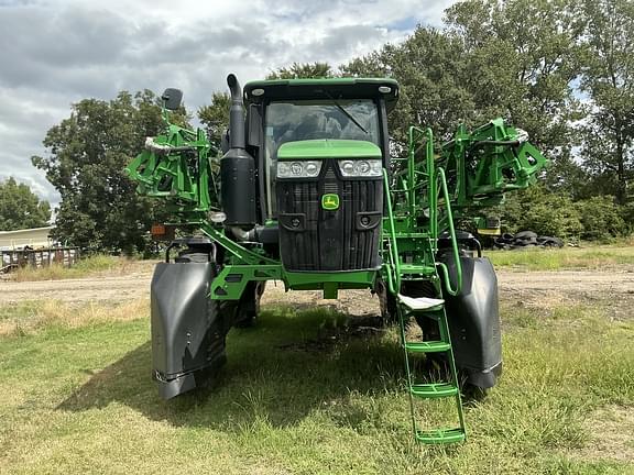 Image of John Deere R4030 equipment image 2