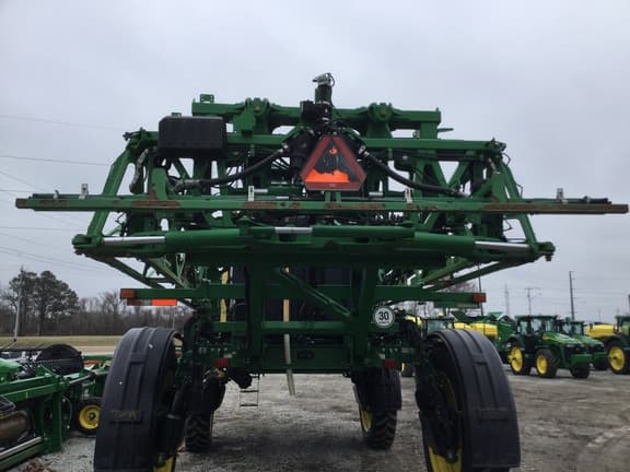 Image of John Deere R4030 equipment image 4