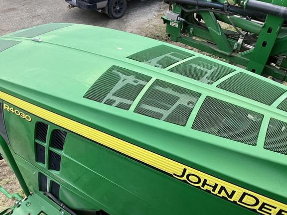 Image of John Deere R4030 equipment image 3