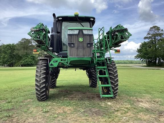 Image of John Deere R4030 equipment image 1