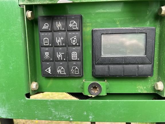 Image of John Deere R4030 equipment image 1