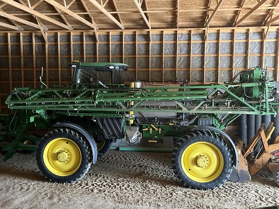 Image of John Deere R4030 equipment image 2