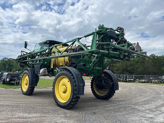 Image of John Deere R4030 equipment image 4