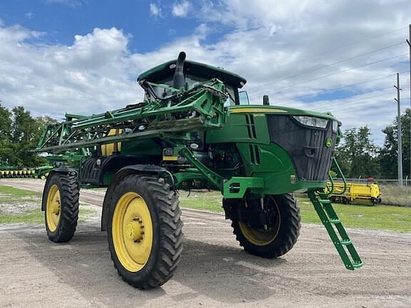 Image of John Deere R4030 equipment image 1