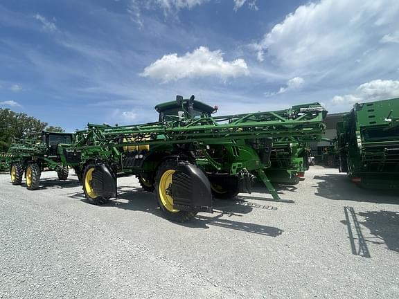 Image of John Deere R4030 Image 0