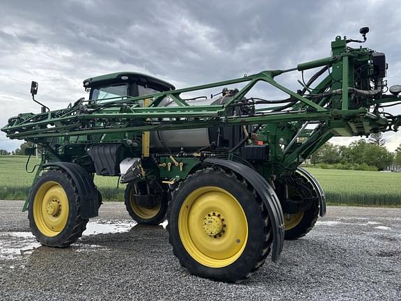 Image of John Deere R4030 equipment image 2