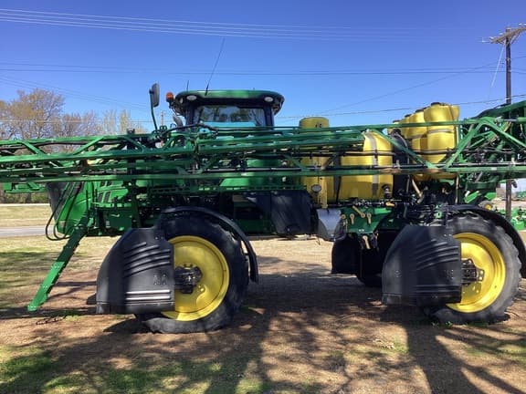 Image of John Deere R4030 equipment image 4