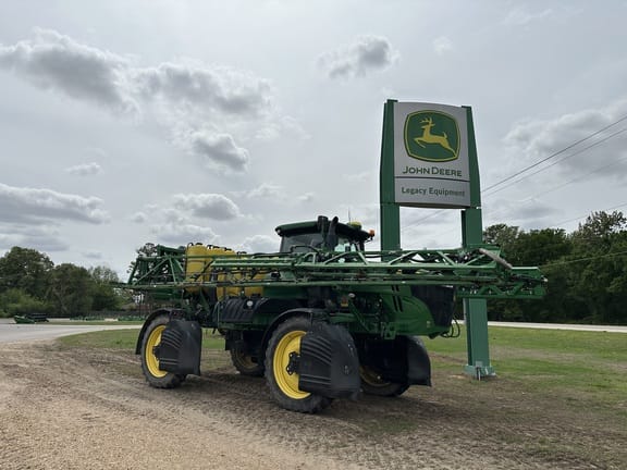 2018 John Deere R4030 Equipment Image0
