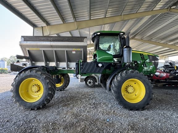 Image of John Deere R4030 equipment image 4