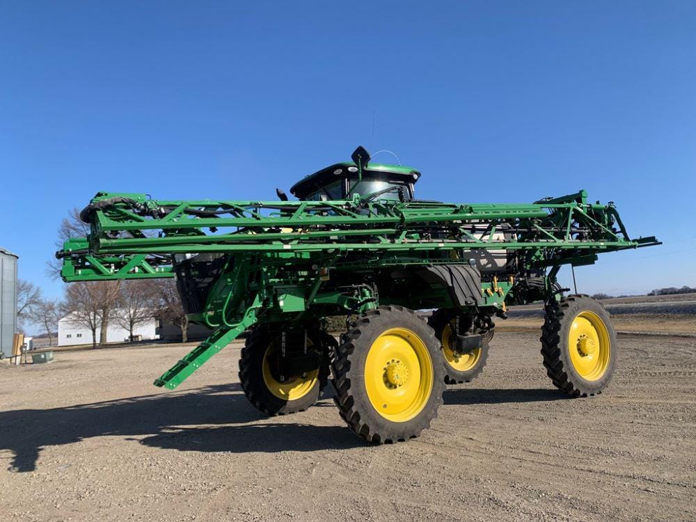 Main image John Deere R4030