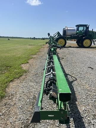 Image of John Deere R4038 equipment image 4