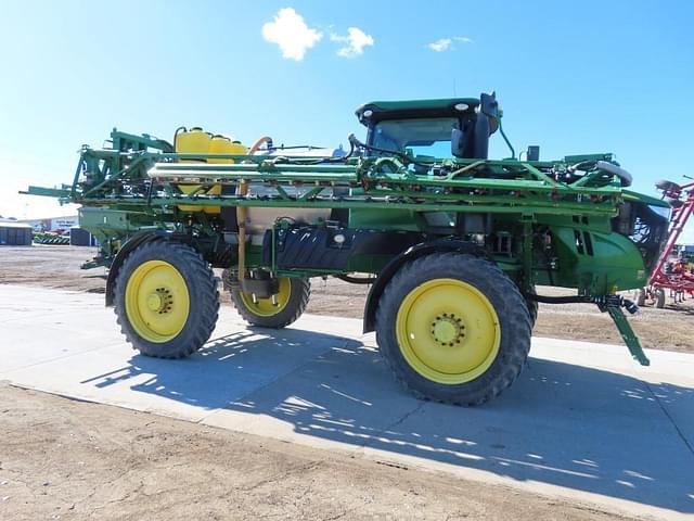 Image of John Deere R4038 equipment image 4