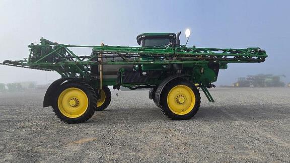 Image of John Deere R4038 equipment image 4