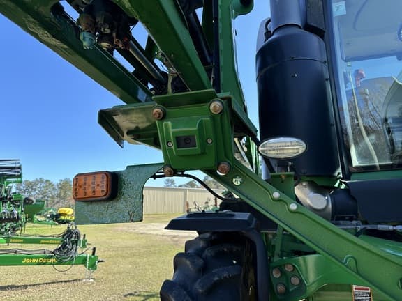 Image of John Deere R4038 equipment image 2