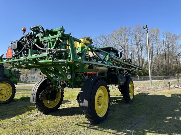 Image of John Deere R4038 equipment image 4