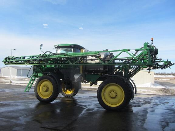 Image of John Deere R4038 equipment image 2