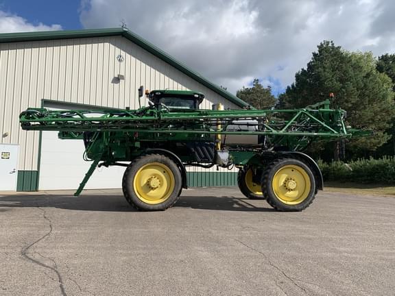 Image of John Deere R4038 equipment image 1