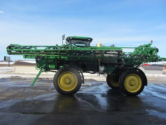 Image of John Deere R4038 equipment image 1