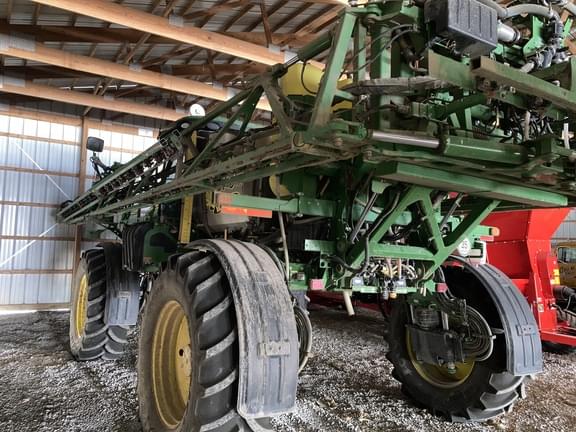 Image of John Deere R4038 equipment image 2