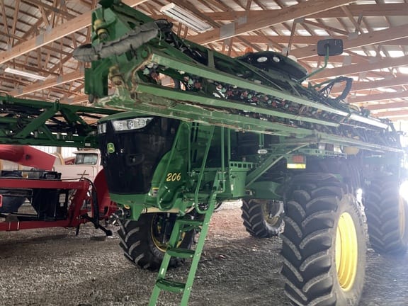 2018 John Deere R4038 Equipment Image0