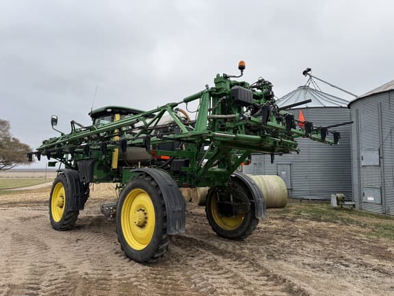 Image of John Deere R4038 equipment image 2