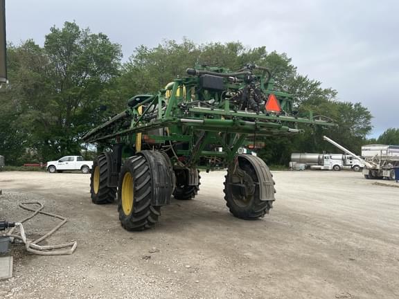 Image of John Deere R4038 equipment image 4