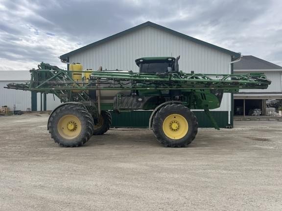 Image of John Deere R4038 equipment image 1