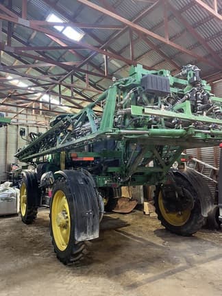 Image of John Deere R4038 equipment image 2