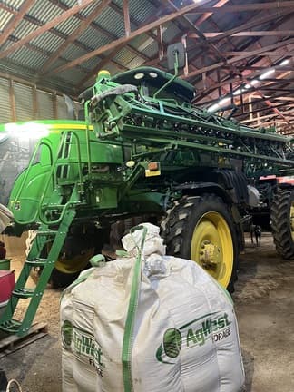 Image of John Deere R4038 equipment image 1