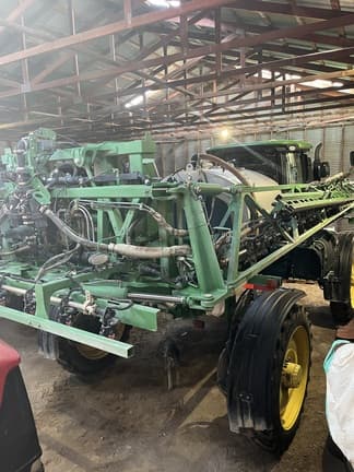 Image of John Deere R4038 equipment image 3