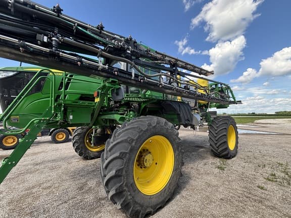 Image of John Deere R4038 equipment image 2