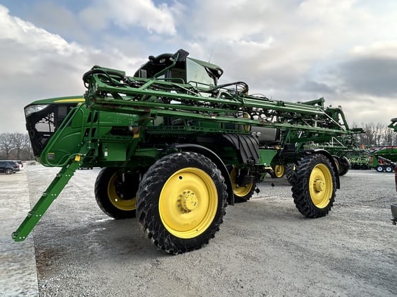 2019 John Deere R4038 Equipment Image0