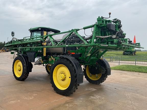 Image of John Deere R4038 equipment image 4