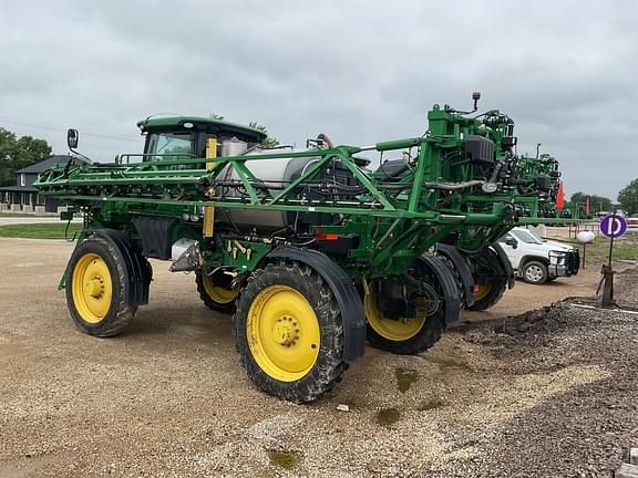 Image of John Deere R4038 equipment image 3