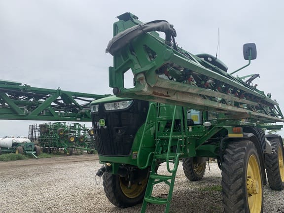 2018 John Deere R4038 Equipment Image0