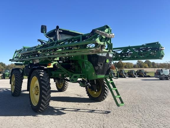 Image of John Deere R4038 equipment image 3