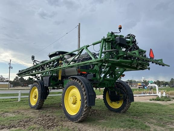 Image of John Deere R4038 equipment image 1