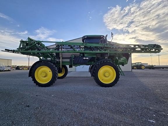 Image of John Deere R4038 equipment image 4