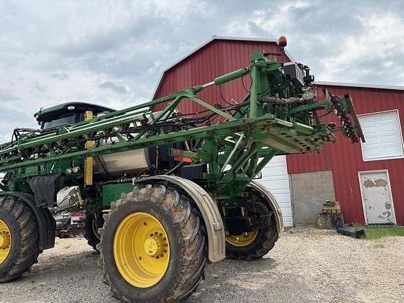 Image of John Deere R4038 equipment image 2