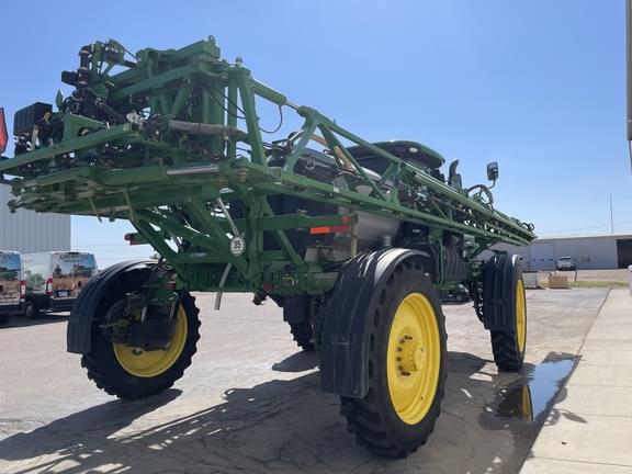Image of John Deere R4038 equipment image 2