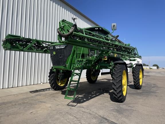 Image of John Deere R4038 equipment image 4