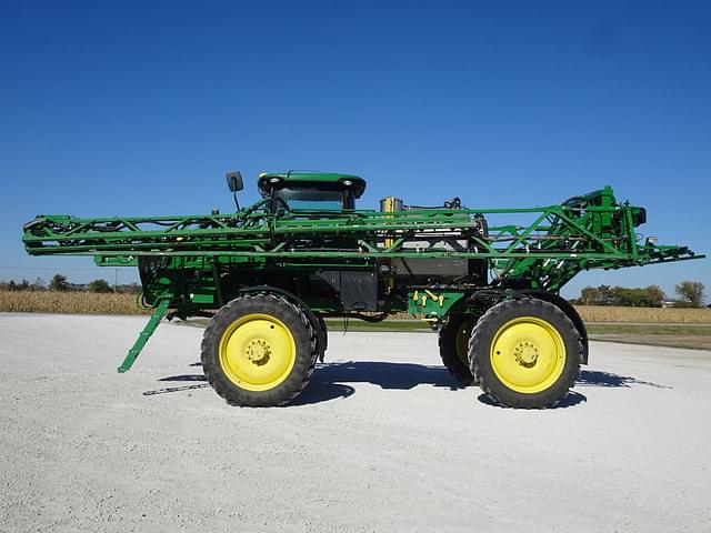 Image of John Deere R4038 equipment image 2