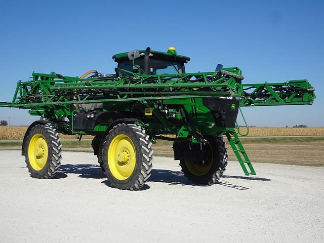 Image of John Deere R4038 equipment image 1