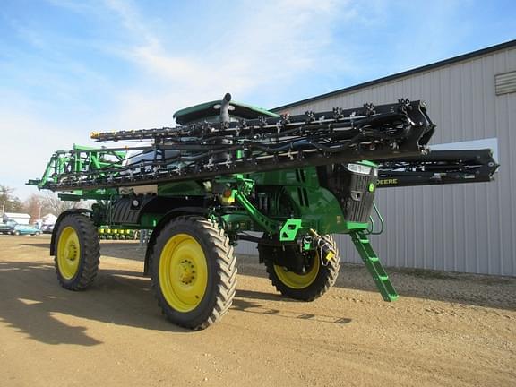 Image of John Deere R4038 equipment image 3
