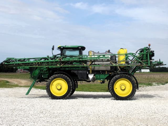 Image of John Deere R4038 equipment image 3