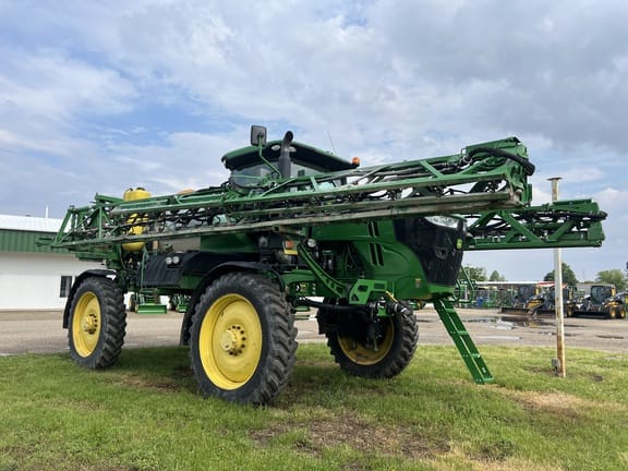 2018 John Deere R4038 Equipment Image0